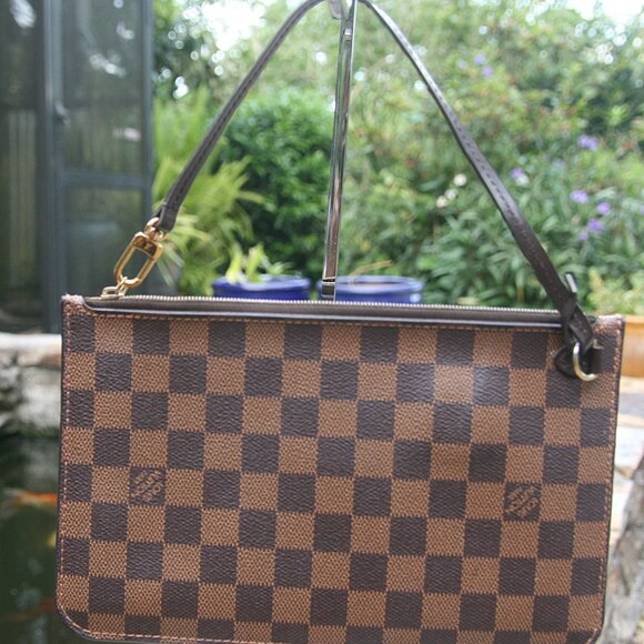 LOUIS VUITTON DAMIER EBENE CLUTCH POCHETTE POUCH WRISTLET MM/GM 100% AUTHENTIC - Picture 4 of 11